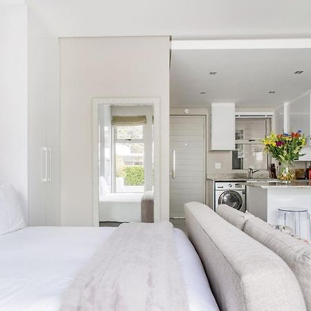 Lux Andringa Walk Apartments Стелленбос Экстерьер фото