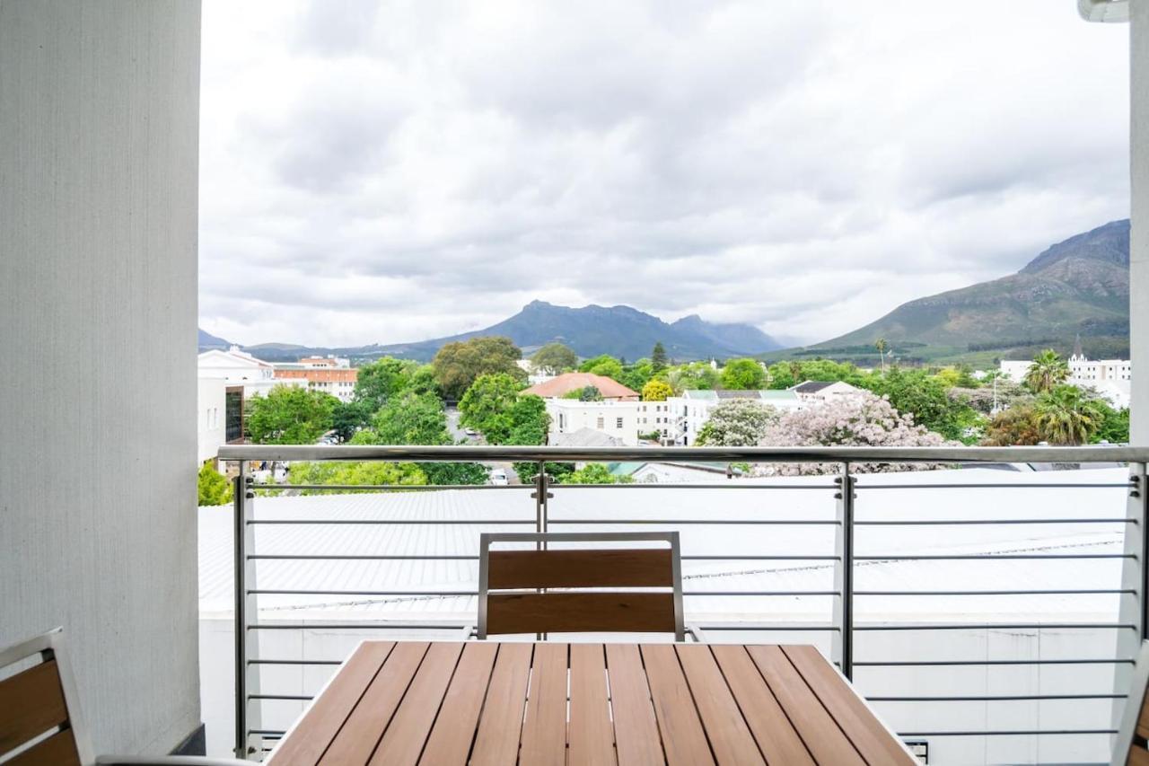 Lux Andringa Walk Apartments Стелленбос Экстерьер фото