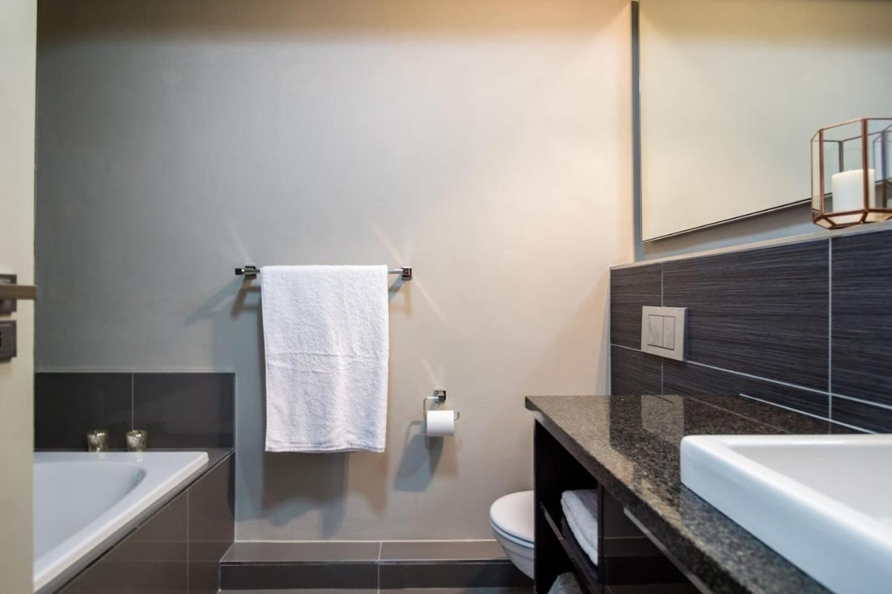 Lux Andringa Walk Apartments Стелленбос Экстерьер фото